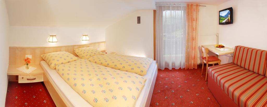 Gaestehaus Bergruh Тукс Номер фото