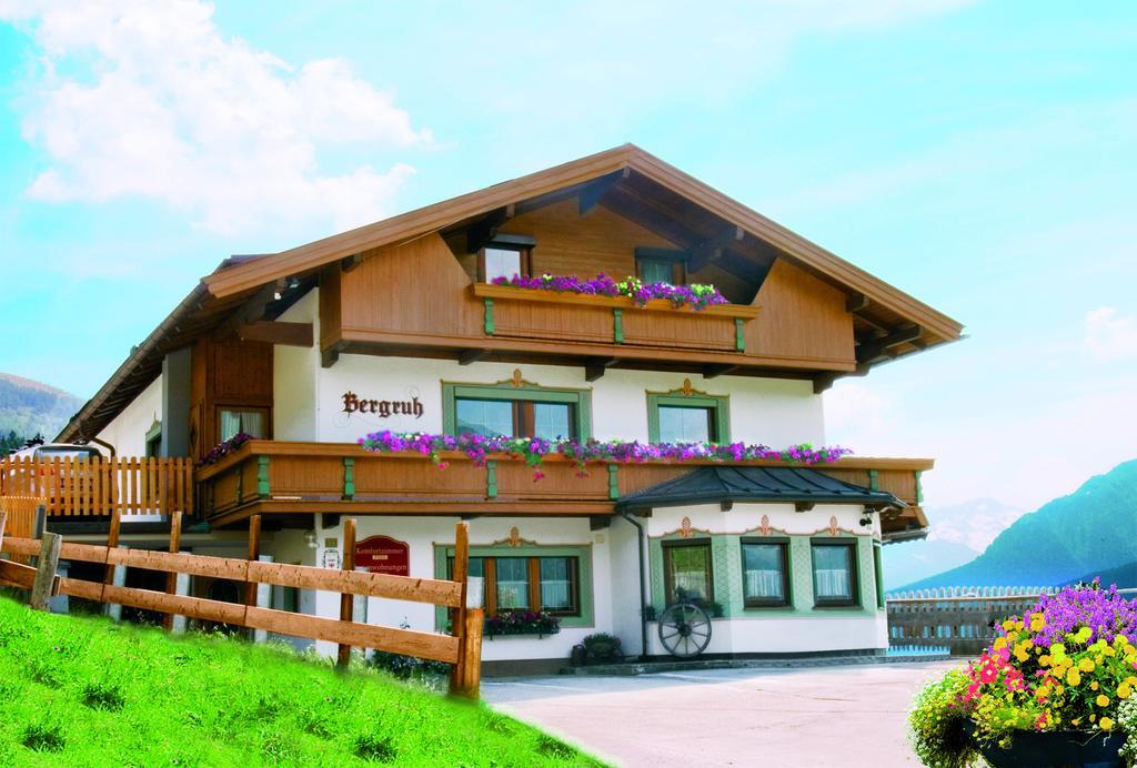 Gaestehaus Bergruh Тукс Экстерьер фото